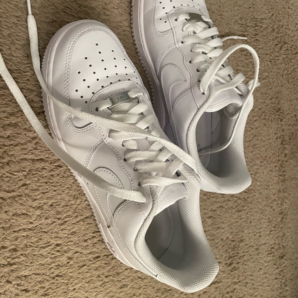 Women’s Nike Air Force 1 shoes size 9
